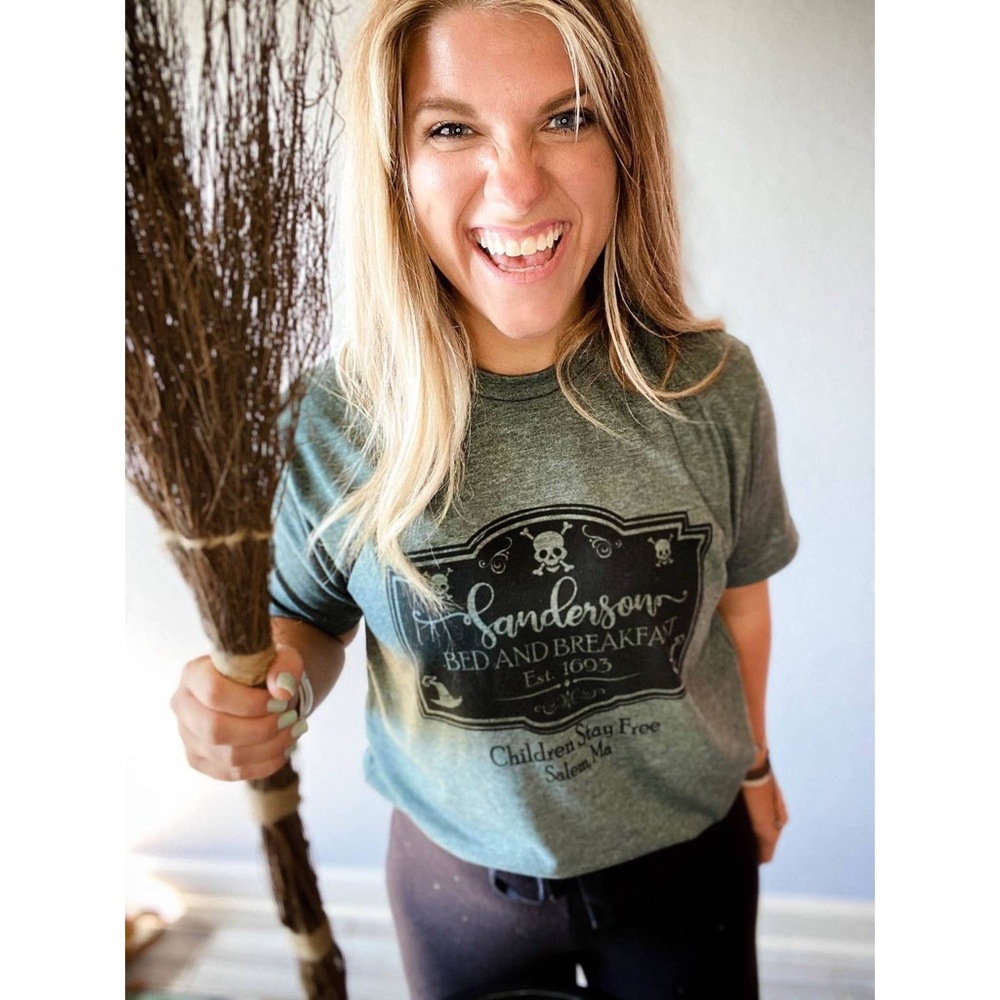 Sanderson Sister’s Bed & Breakfast Graphic Tee - Picture 3 of 4